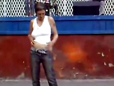 A drunk granny appeared at a Russian concert