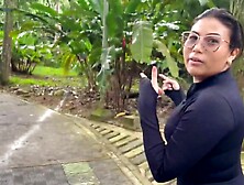 I bang a LARGE DICKED STRANGER in a PUBLIC PARK and we nearly GET FOUND!!