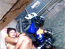 Flagrou o leke comendo a cunhada puta