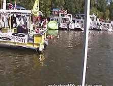 Party Cove Short Teens daytime House Boat