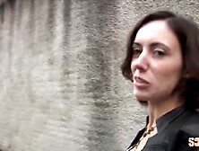 Elo,  small coquine,  se fait enculer en group sex