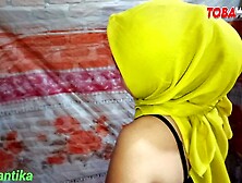 Indonesia viral. Cewek cantik jilbab lingerie ngentot sampai teriak keenakan dengan security