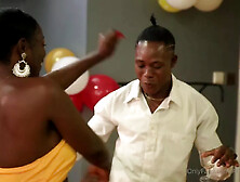 Ebony chick - Big butt