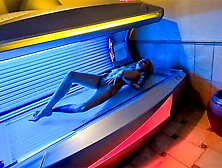 Deutsche Schlanke Blonde Milf In Solarium Gefickt