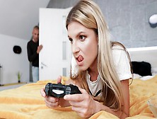 Gamer Girl Focus