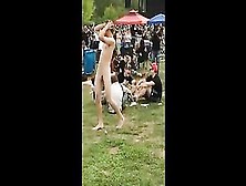 Streaker Spreads Love At Reggae Festival