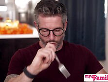 Demi Hawks & Liz Jordan Infuse Thanksgiving Dinner With Spirit of Pussy