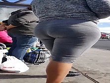 Nice thick thighs and phat ass bbw in grey sweatings