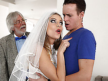 A Package Deal Starring Britney Amber and Justin Hunt