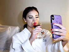 This Towel Boy Got a Tip He Was Not Expecting Talk About Right Place at the Right Time!