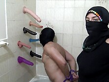 Un esclave soumis cherche a jouer des jeux coquins - FRENCH ARABE SEX