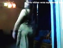 Bewitching Arab Butt Shaking