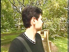 Im Wald kennengelernt zu Hause gefickt