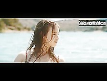 Lou de Laage in L'attesa (2015)