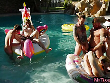 Pornstar Shemales Enjoy Bareback Anal Orgy Outdoor By Pool