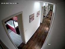 IP-CAM - Daughter again caught in the bathroom