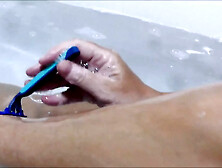 Shaving My Bare Legs & Masturbating Naked in the Bath