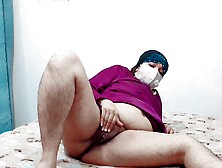 Khobsorat Aunty Ne Apni Chut Main Khera Daal K Khud Ko Farig Kia