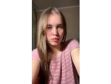 Horny Tango Live Girl with Big Breasts