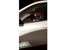 Flagra de boquete no carro em frente a catedral