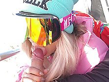 She Lick Wang In The Lift At The Ski Resort Public Oral Sex Home-Made Lovers