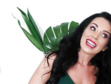 Jadan Snow's interview and toy show