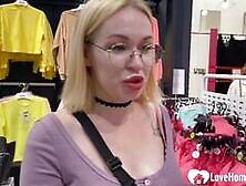 Gf gives a blowjob in the changing booth