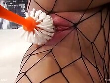 Toilet Brush in Cunt