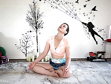 Short hair, phat ass milf