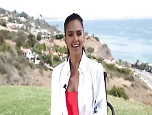 Jessica Alba In Shape (2015)