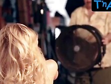 Julia Kovalchuk Sexy Scene in Julia Kovalchuk Erotic Photoshoot