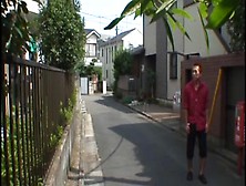 julia-hawt next door gal-by PACKMANS-cen.