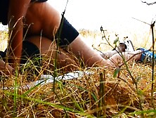 Prise au sol dans un sentier de La Réunion 974