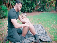 Hot babe got fucked in the nature