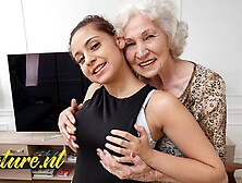 Bird's 80 old granny smut by Mature NL