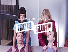 Tetas grandes comico musculosa, big hanging boobs compilation, monster milf tits