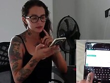 Nerdy girl moans in pleasure as i eat her delicious pussyfdq7qfne