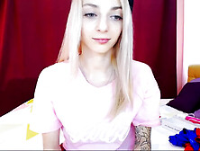 Blond Hair Girl Teenage - Cam