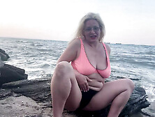 Fingering and fisting at public beach multiple squirt