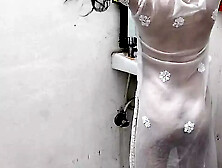 Step daughter ko bathroom me pakad ke jabar dasti choda