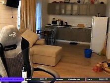 Reeflay streams with his dead wife in the back gro