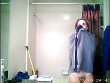 I love Cumming to my sisters naked body spied