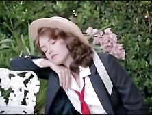 Ginger Lynn gets a load on her booty Classic Porn!