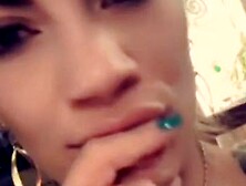 Maori slut milf finigering pussy