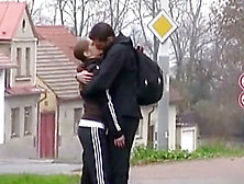 Une belle scène de sexe amateur avec une nana bien gaulée