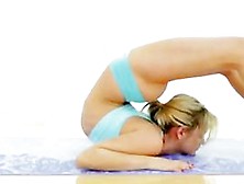 Flexible babe Mia Malkova erotic fuck