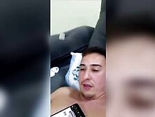 Cadelas Casadas Bonitas no meio da Suruba mamando a rolas e liberando o rabo