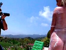 18 18 yo is having a great bang at the swimming pool