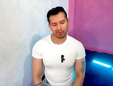 A 21cm gifted jackal stuffs the booty of a pumped up soldier bareback in the bushes of a park. Raunchy story