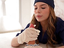 La doctora Dani Ortiz tiene la cura perfecta para quitarte el estres! Sus enormes tetas y culo